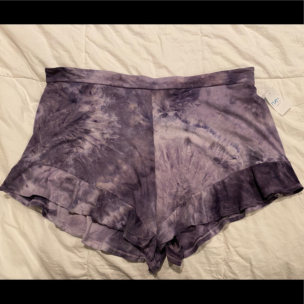 Rue21+ || Ruffle Shorts || 3X